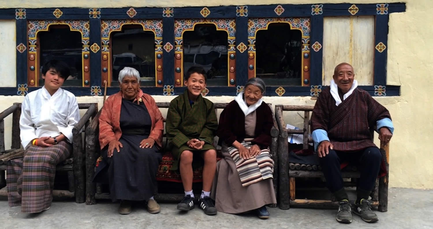 Members of Lama Kunga la's family.